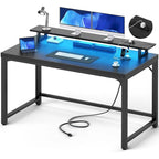 55-inch computerbureau met stopcontacten en ledlichtstrip
