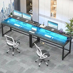 55-inch computerbureau met stopcontacten en ledlichtstrip