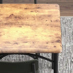 Eettafelset voor 2 personen met gestoffeerde stoelen