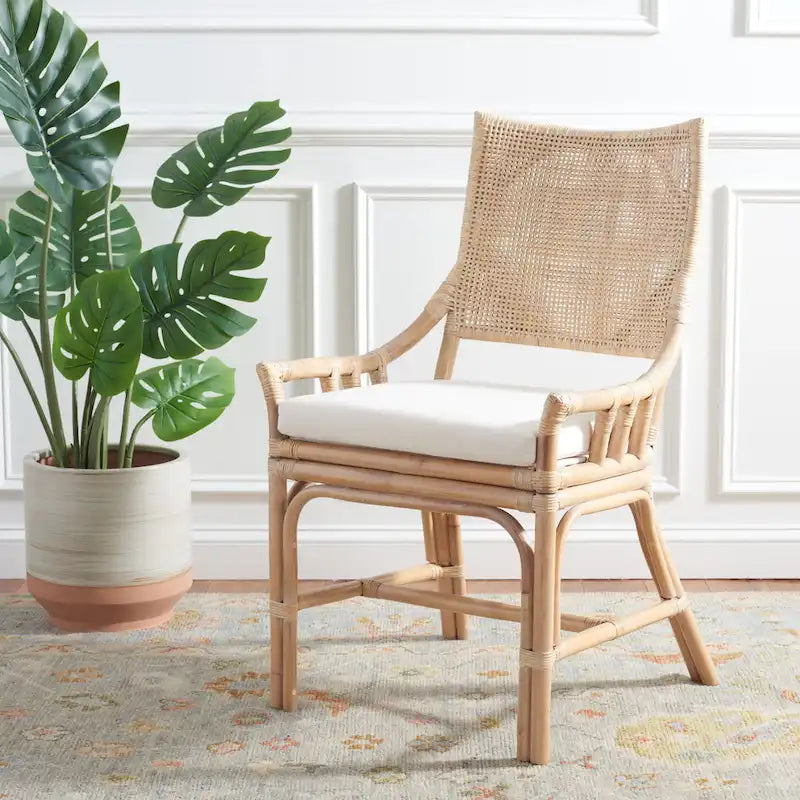 Coastal rotan stoel met kussen 22 B x 24 L x 37 H 22B x 24D x 37H