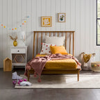 Massief houten spijlenbed