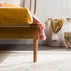 Massief houten spijlenbed