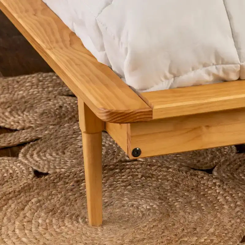 Massief houten spijlenbed