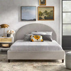 Gestoffeerd Queen Platformbed met Rond Hoofdeinde in Mid-Century Stijl