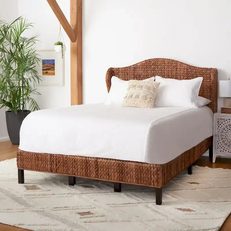 Regine Kust Rotan Bed