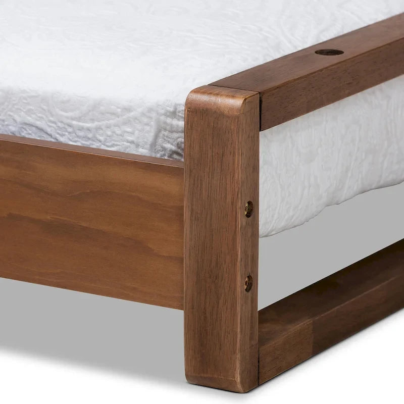 Uitschuifbaar tweepersoonsbed (uitbreidbaar tot kingsize) – Notenbruin