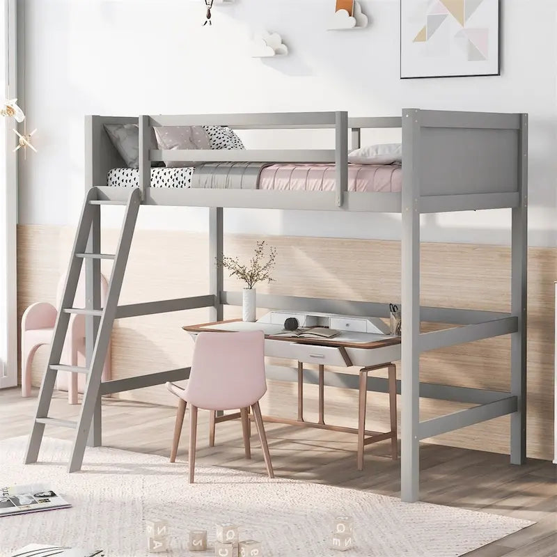Massief houten hoogslaper voor twee personen met ladder