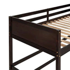 Massief houten hoogslaper voor twee personen met ladder