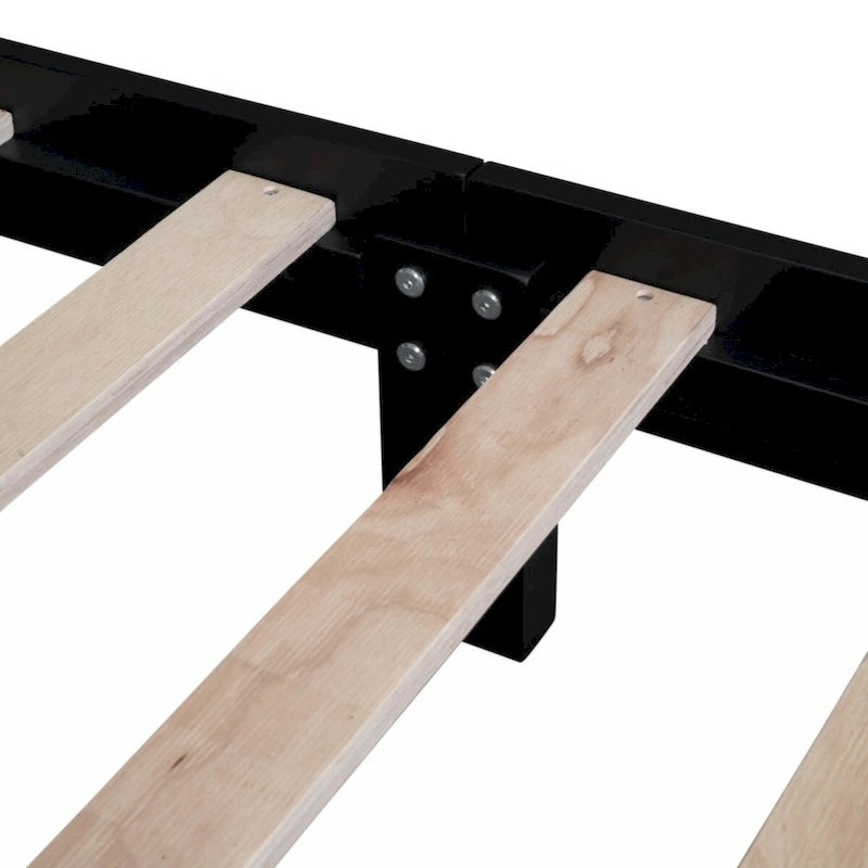 Houten bedframe met lattenbodem, tweepersoonsformaat